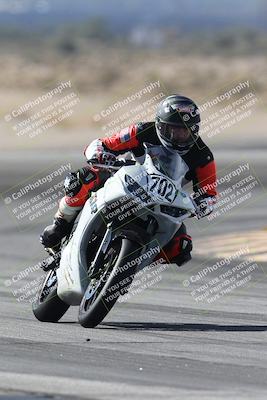 media/Nov-30-2025-TrackXperience (Sun) [[c0061d280f]]/3-Level 1/Session 4 (Turn 11)/